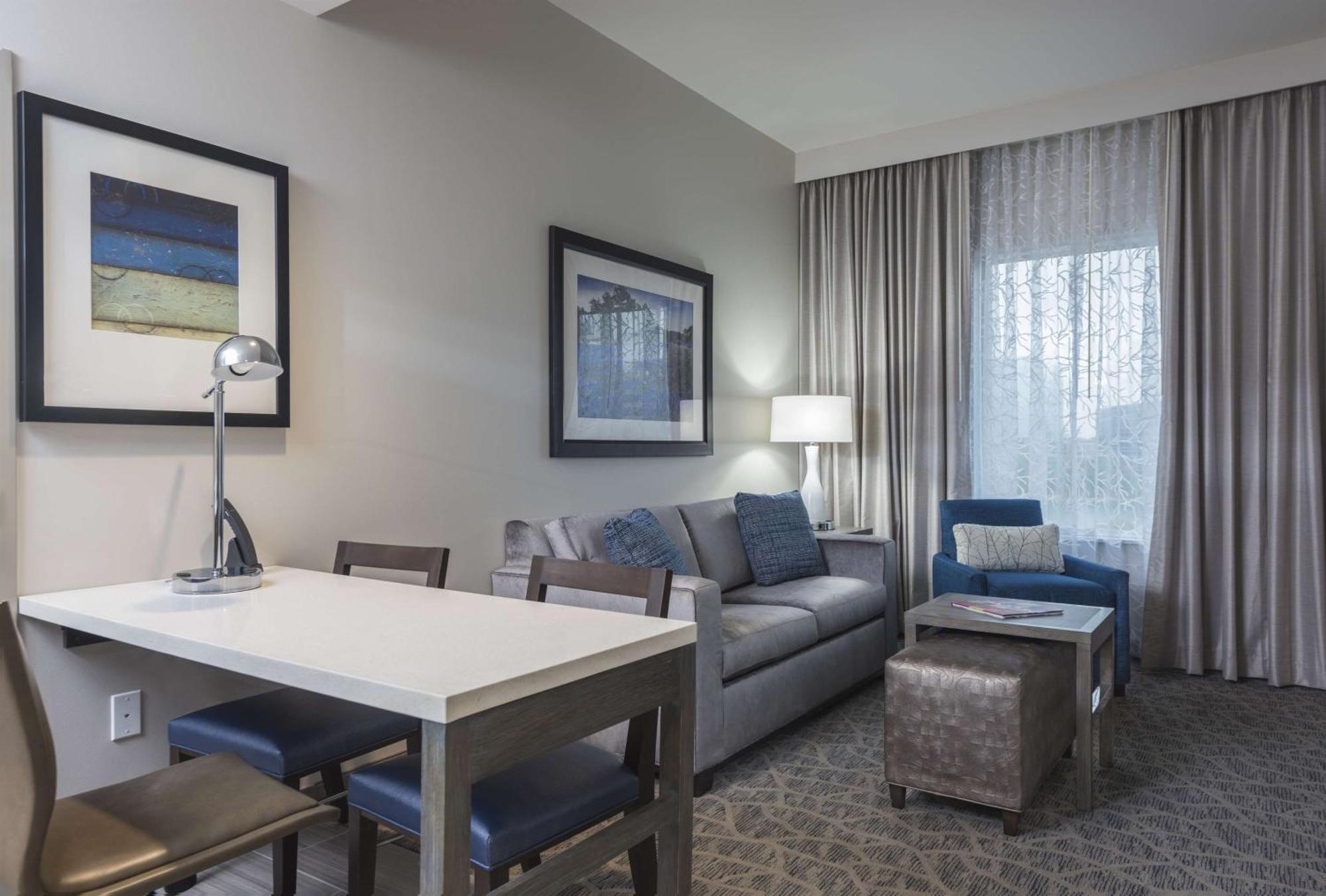 Embassy Suites By Hilton Удландс Екстериор снимка