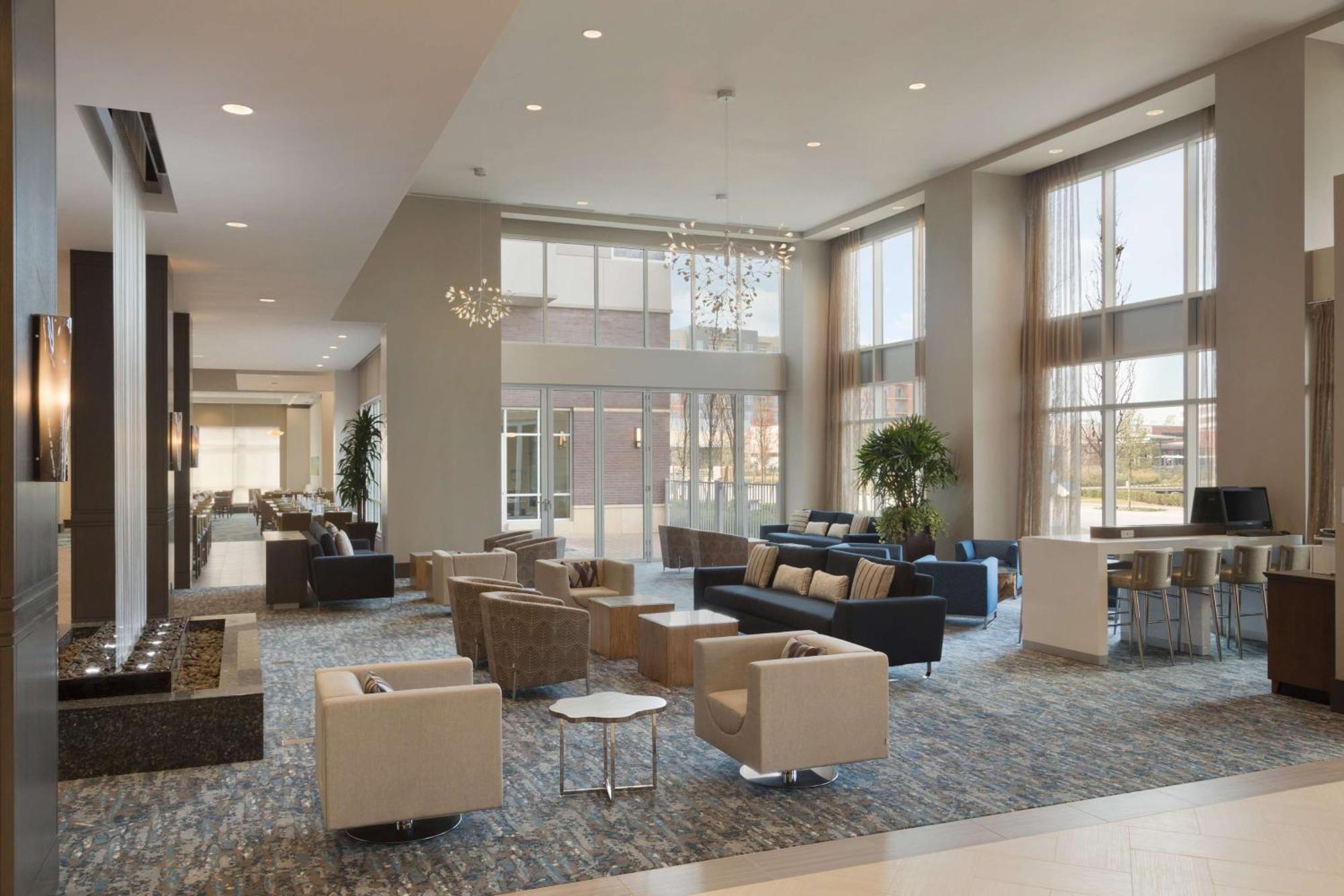 Embassy Suites By Hilton Удландс Екстериор снимка