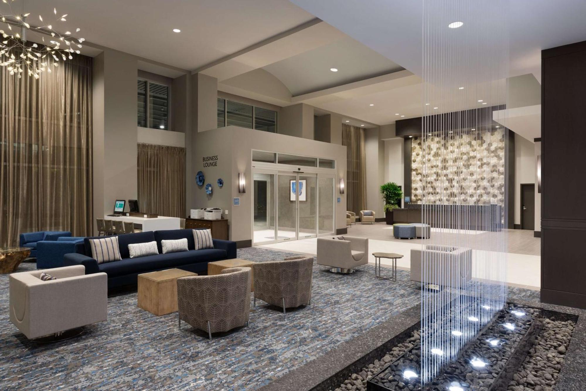 Embassy Suites By Hilton Удландс Екстериор снимка