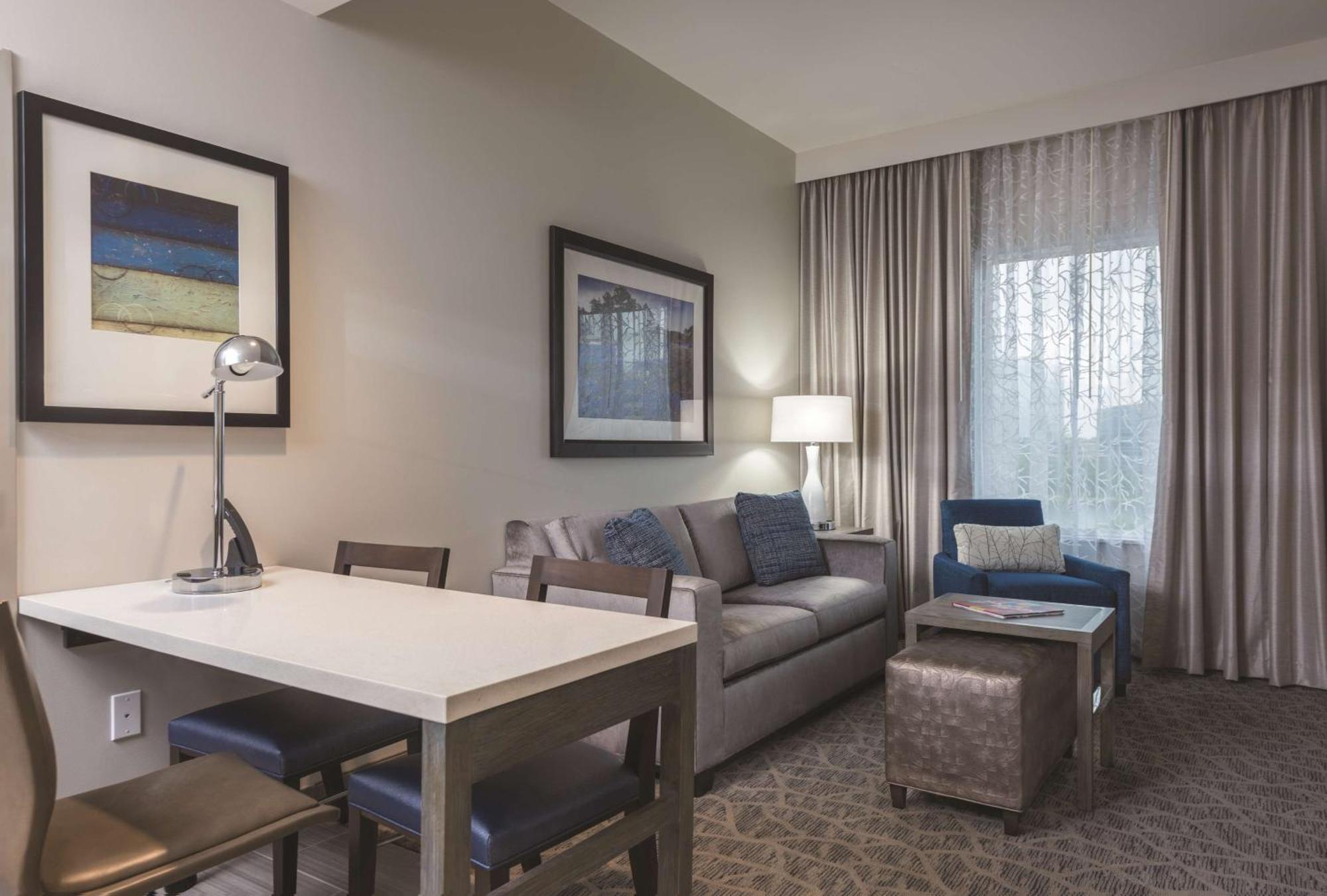 Embassy Suites By Hilton Удландс Екстериор снимка