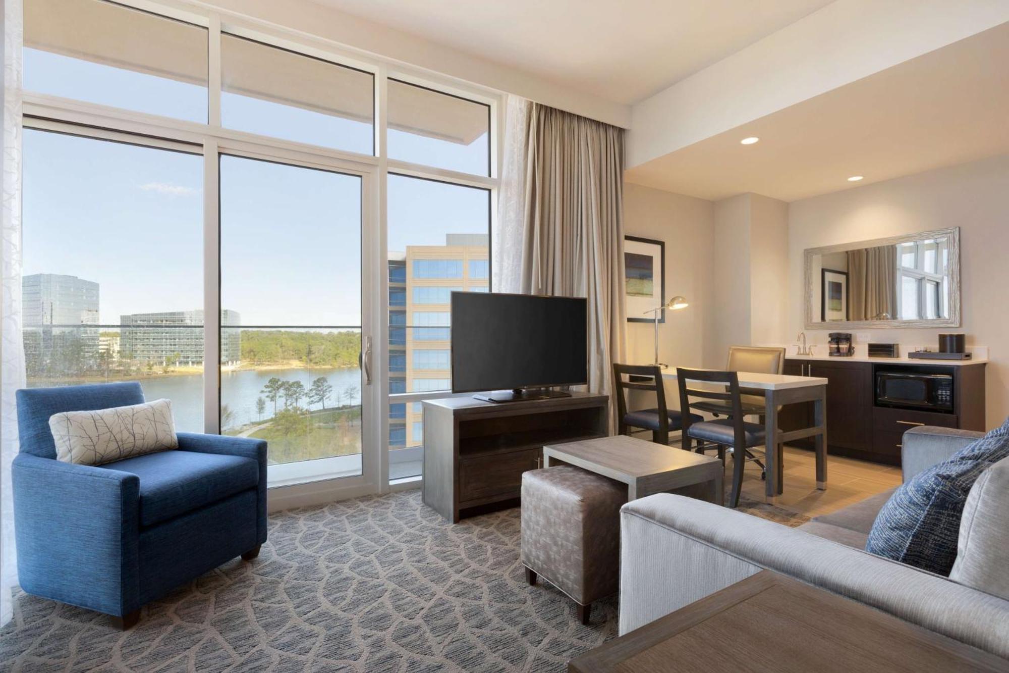 Embassy Suites By Hilton Удландс Екстериор снимка